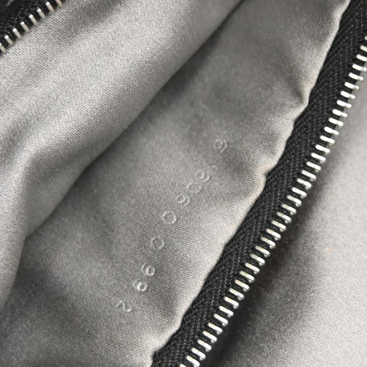 Fendi White Wool Mamma Baguette - photo 10