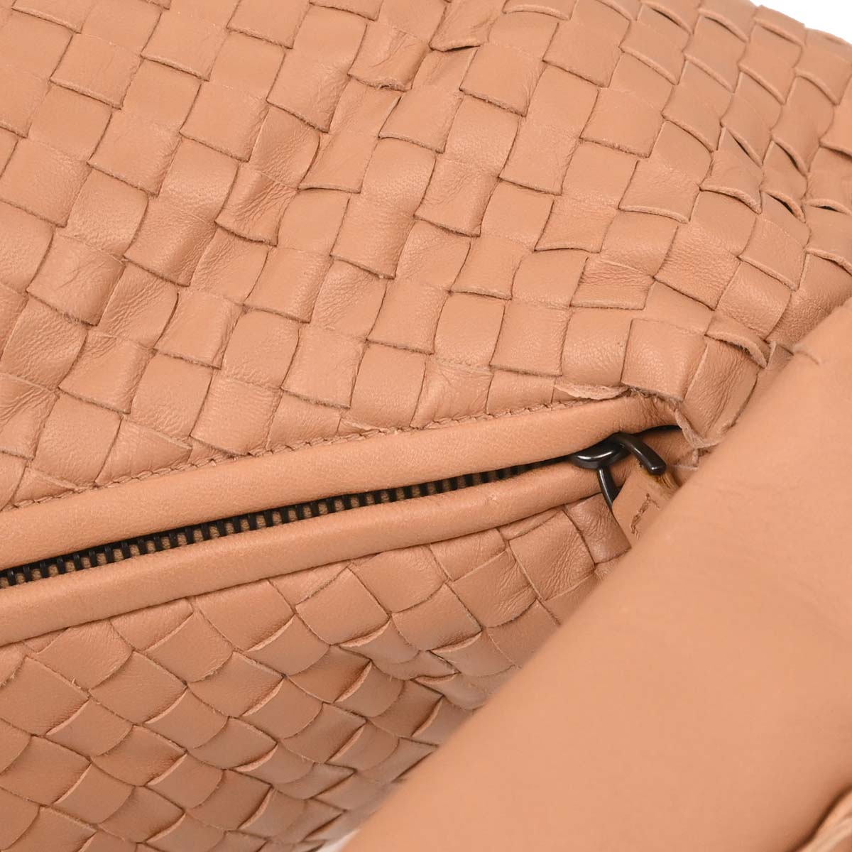 Bottega Veneta Pink Beige Lambskin Intrecciato Hobo - photo 10