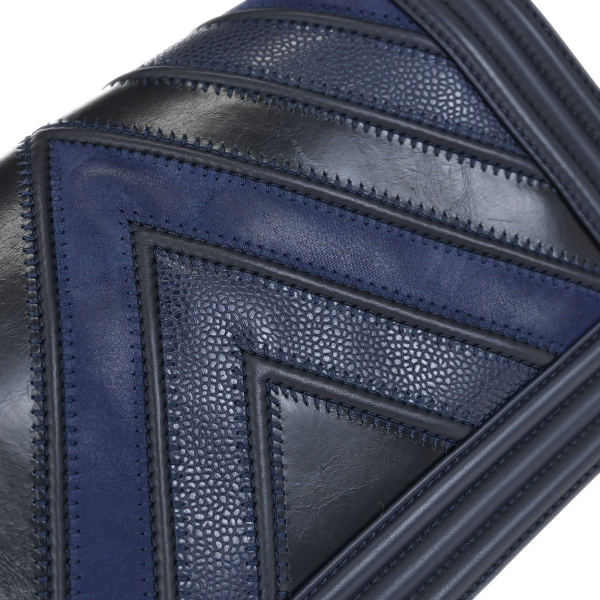 Chanel Boy Medium Vintage Shoulder Bag in Black and Navy Calfskin