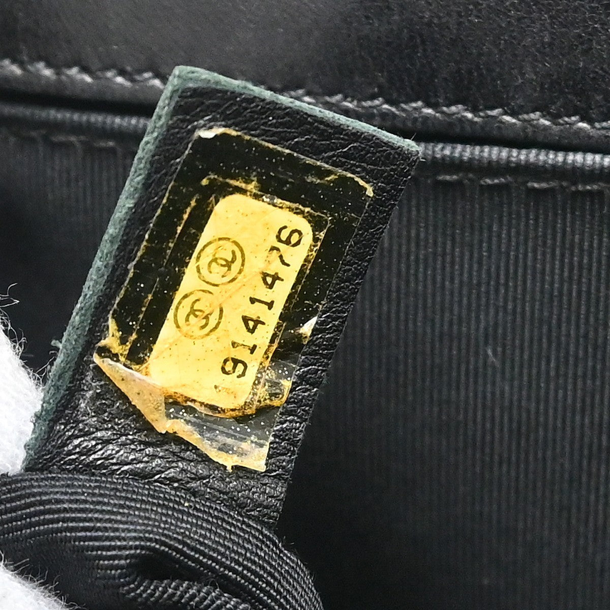 Chanel Boy Medium Vintage Shoulder Bag in Black Lambskin