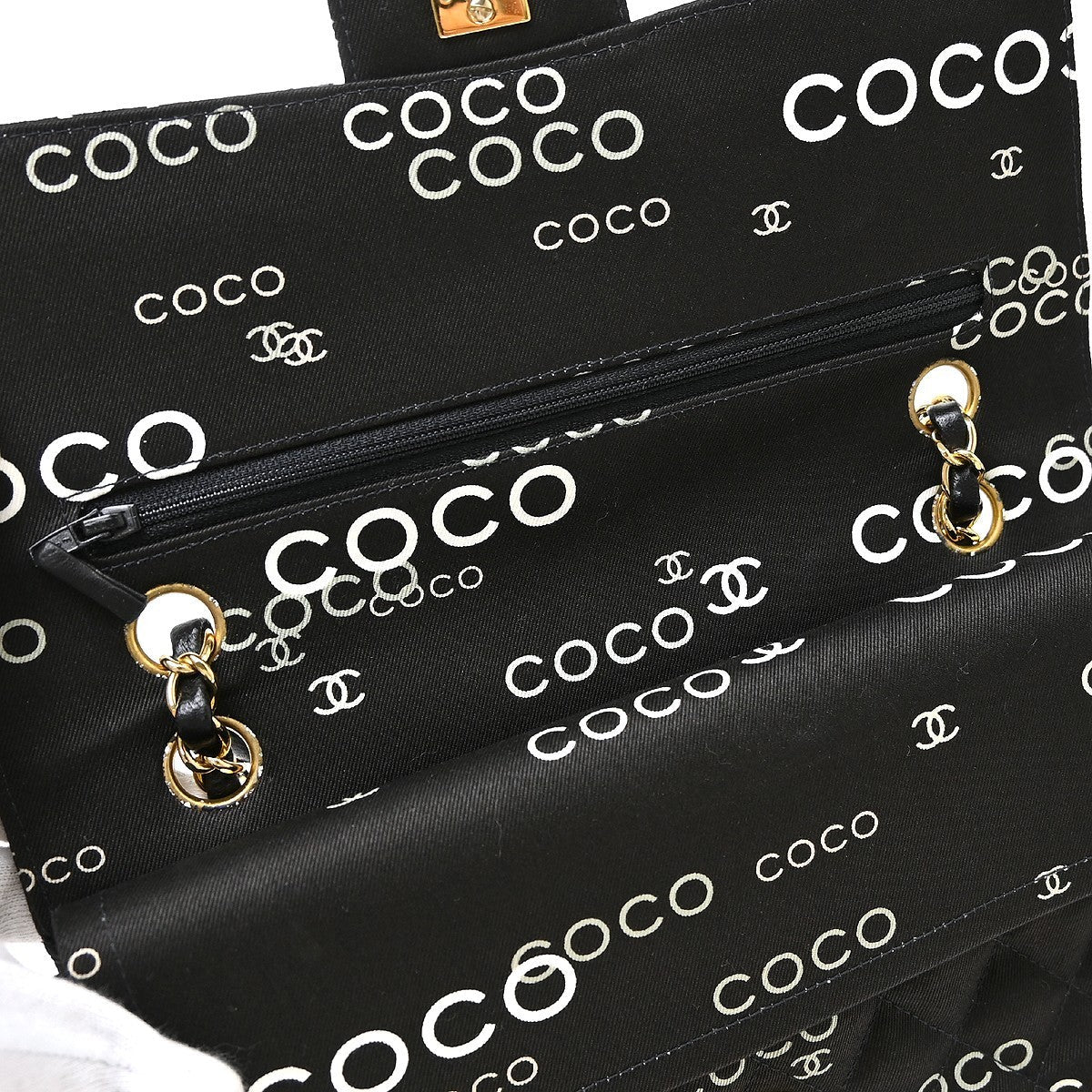 Chanel Classic Double Flap Medium Vintage Shoulder Bag in Black Caviar Leather