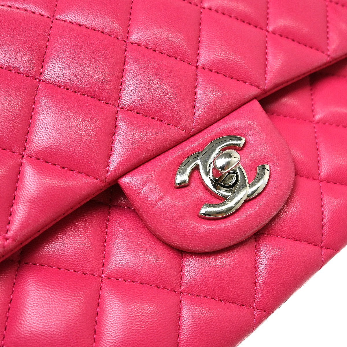 Chanel Classic Double Flap Medium Vintage Shoulder Bag in Pink Lambskin