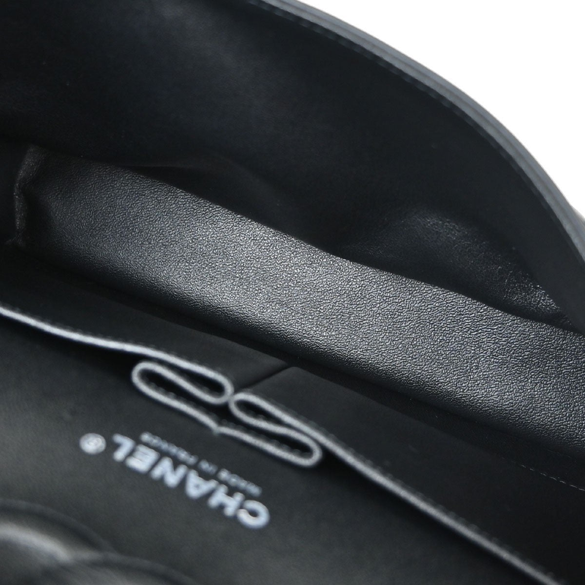 Chanel Classic Double Flap Medium Vintage Shoulder Bag in Black Patent Leather