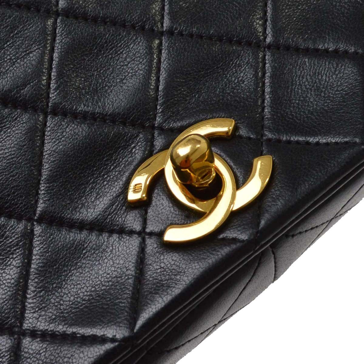 Chanel Full Flap Small Vintage Shoulder Bag in Black Lambskin