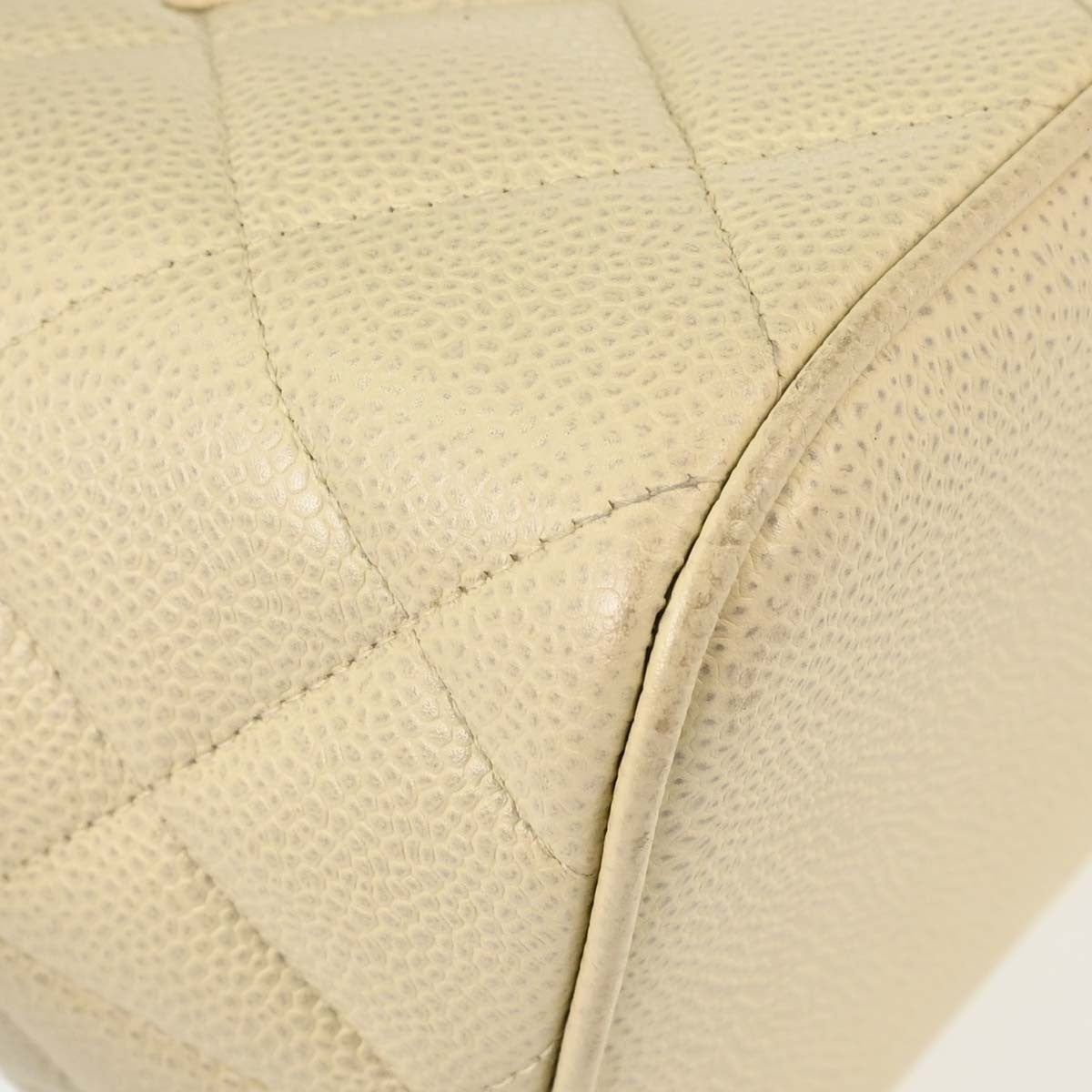 Chanel Medallion Tote Vintage in White Caviar Leather