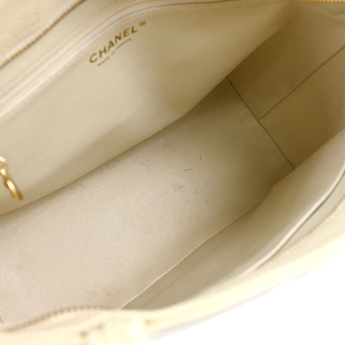 Chanel Medallion Tote Vintage in White Caviar Leather