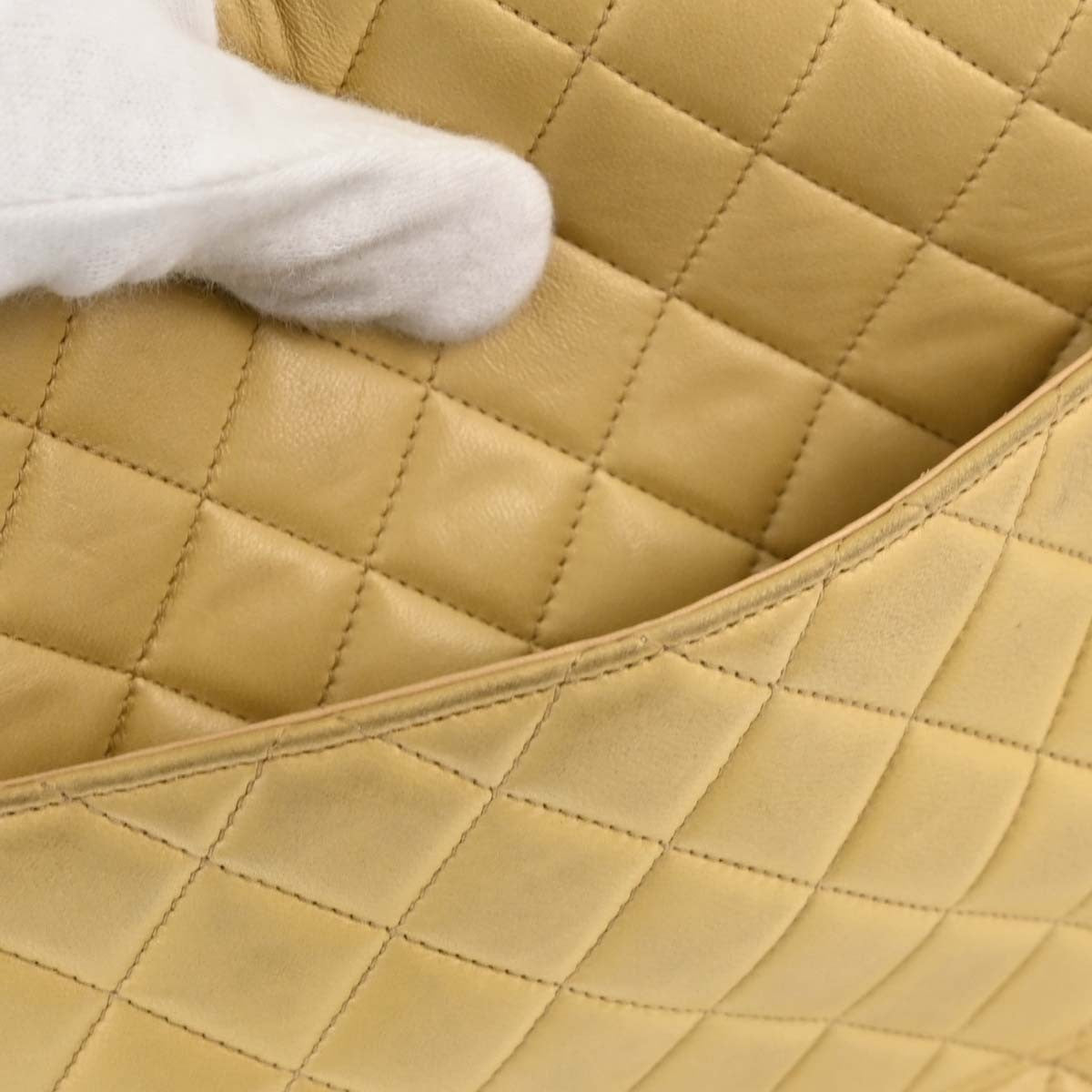 Chanel Paris Flap Vintage Shoulder Bag in Beige Lambskin