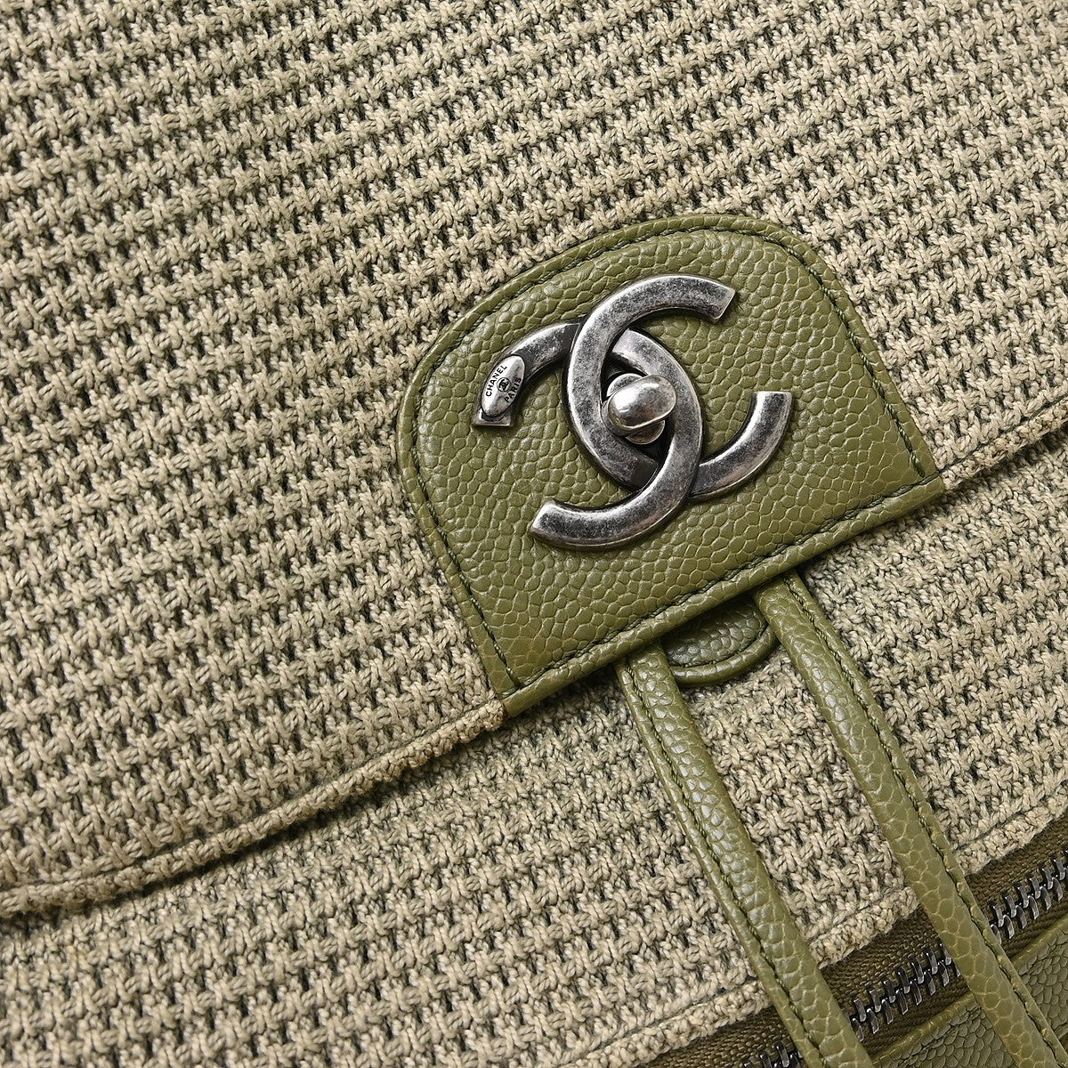 Chanel Zaino Cuba Pocket Vintage Backpack in Khaki Canvas