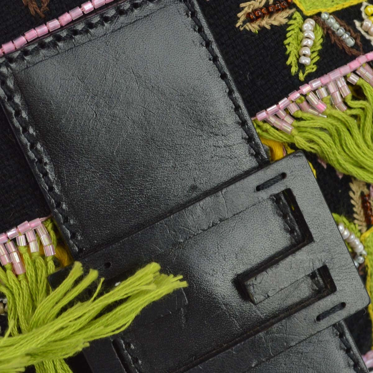 Fendi Baguette Ricamata con Frange Vintage Shoulder Bag in Black Canvas