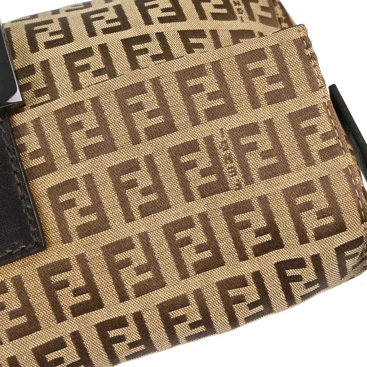 Fendi Baguette Zucchino Vintage Shoulder Bag in Beige Canvas