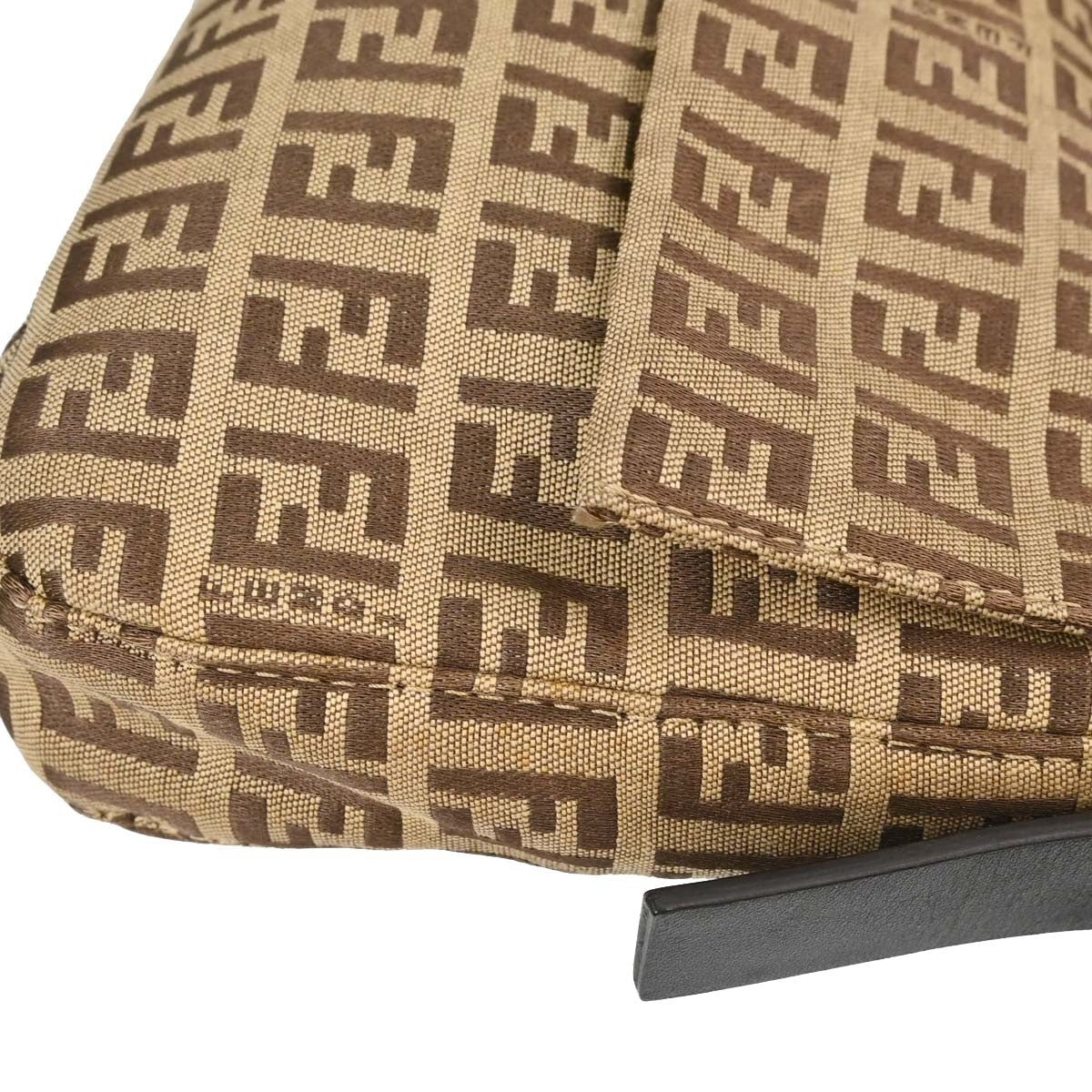 Fendi Baguette Zucchino Vintage Shoulder Bag in Beige Canvas