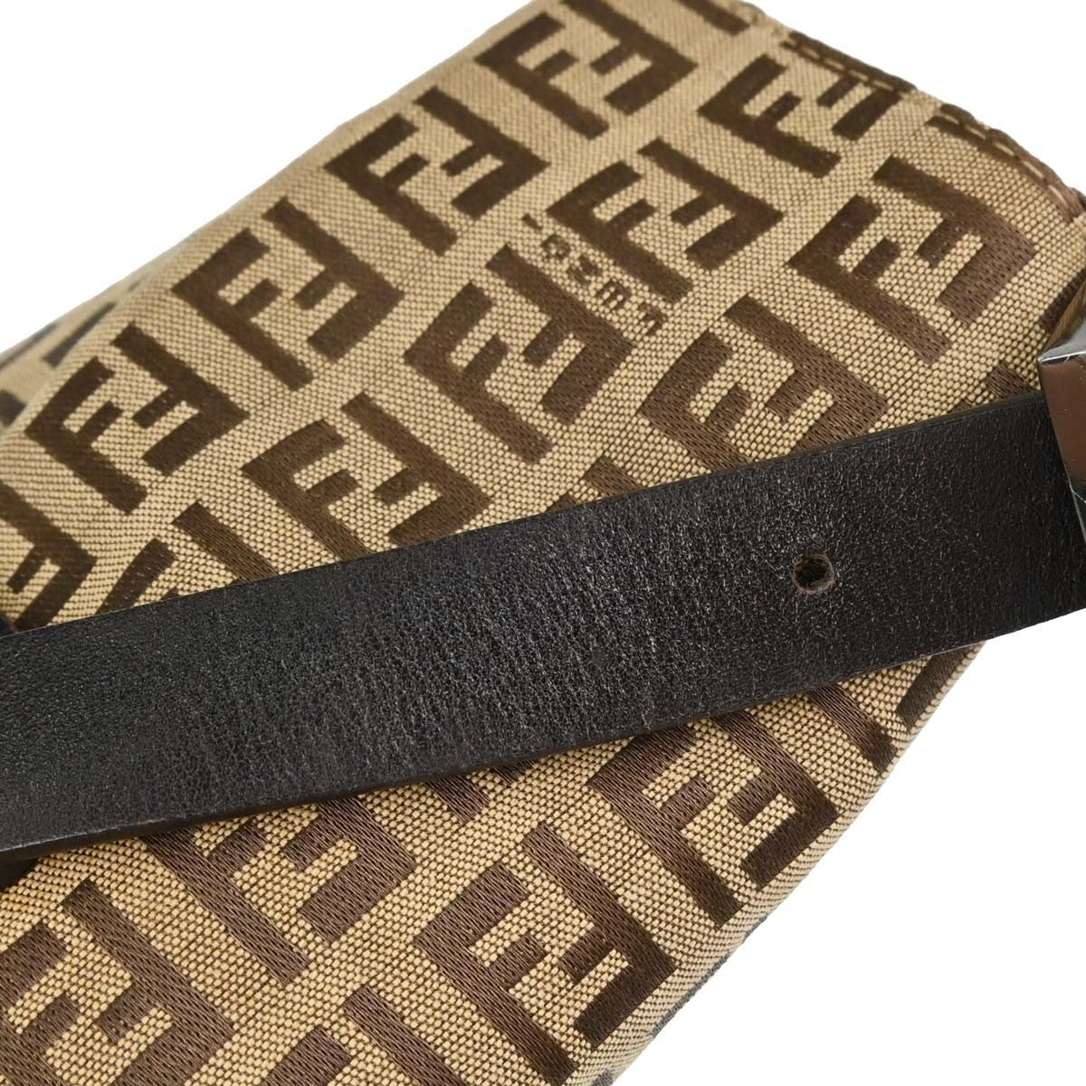 Fendi Baguette Zucchino Vintage Shoulder Bag in Beige Canvas
