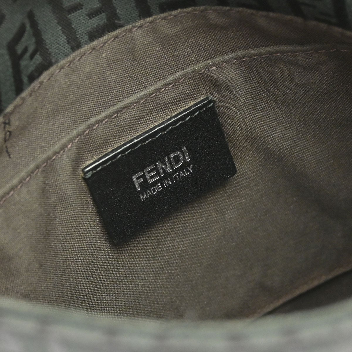 Fendi Zucchino Crossbody Vintage in Black Zucchino Canvas