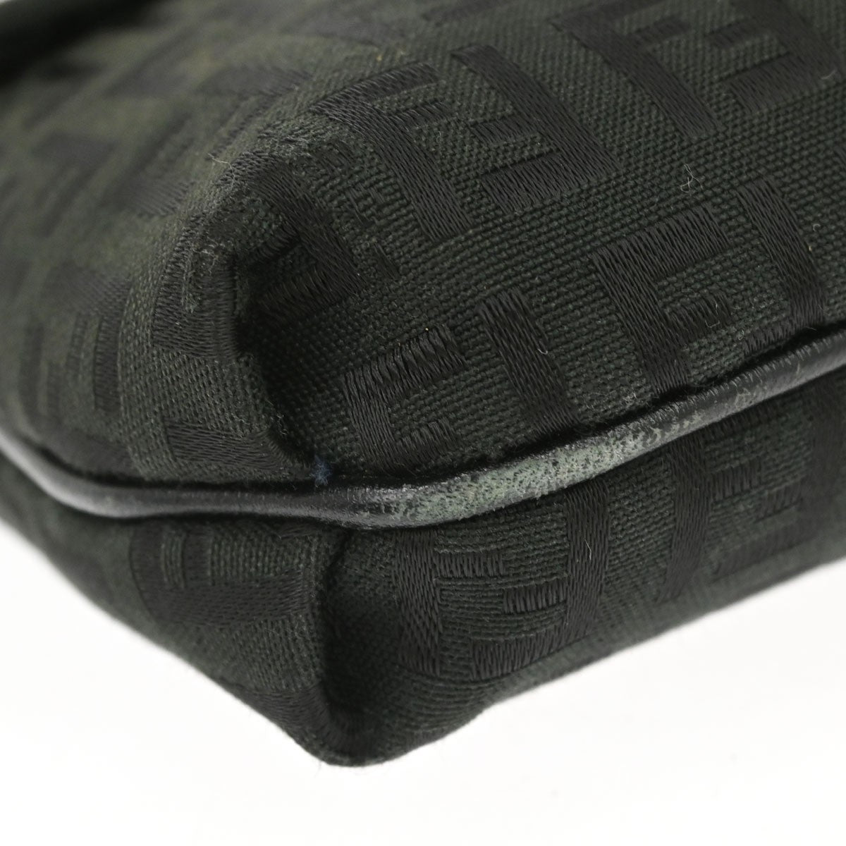 Fendi Zucchino Crossbody Vintage in Black Zucchino Canvas