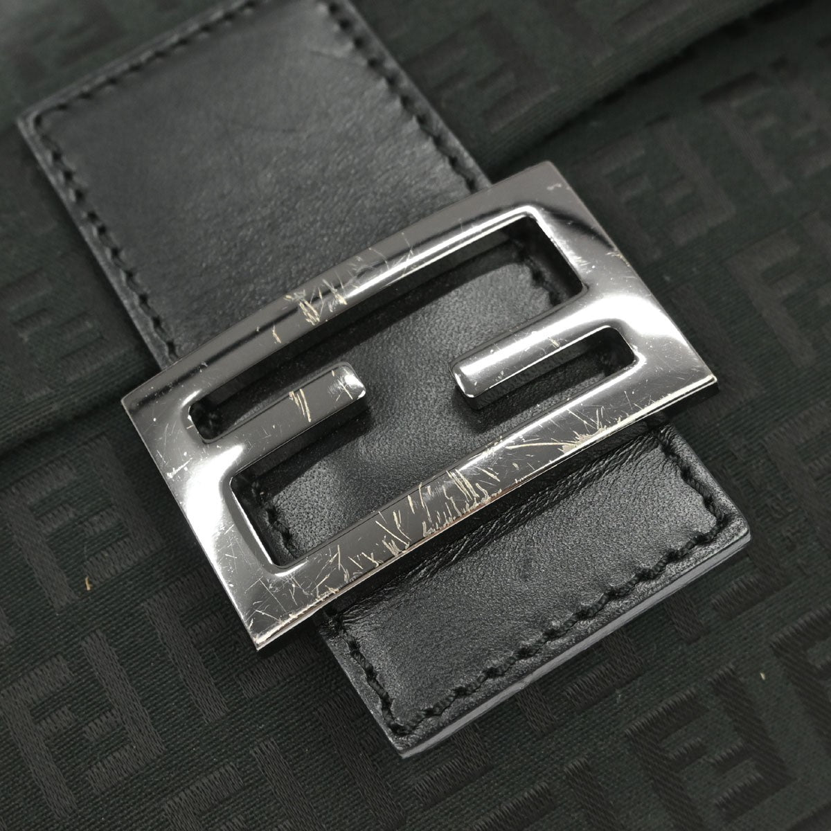 Fendi Zucchino Crossbody Vintage in Black Zucchino Canvas