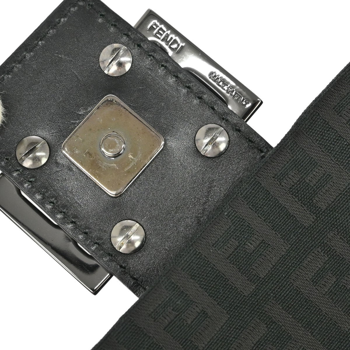 Fendi Zucchino Crossbody Vintage in Black Zucchino Canvas