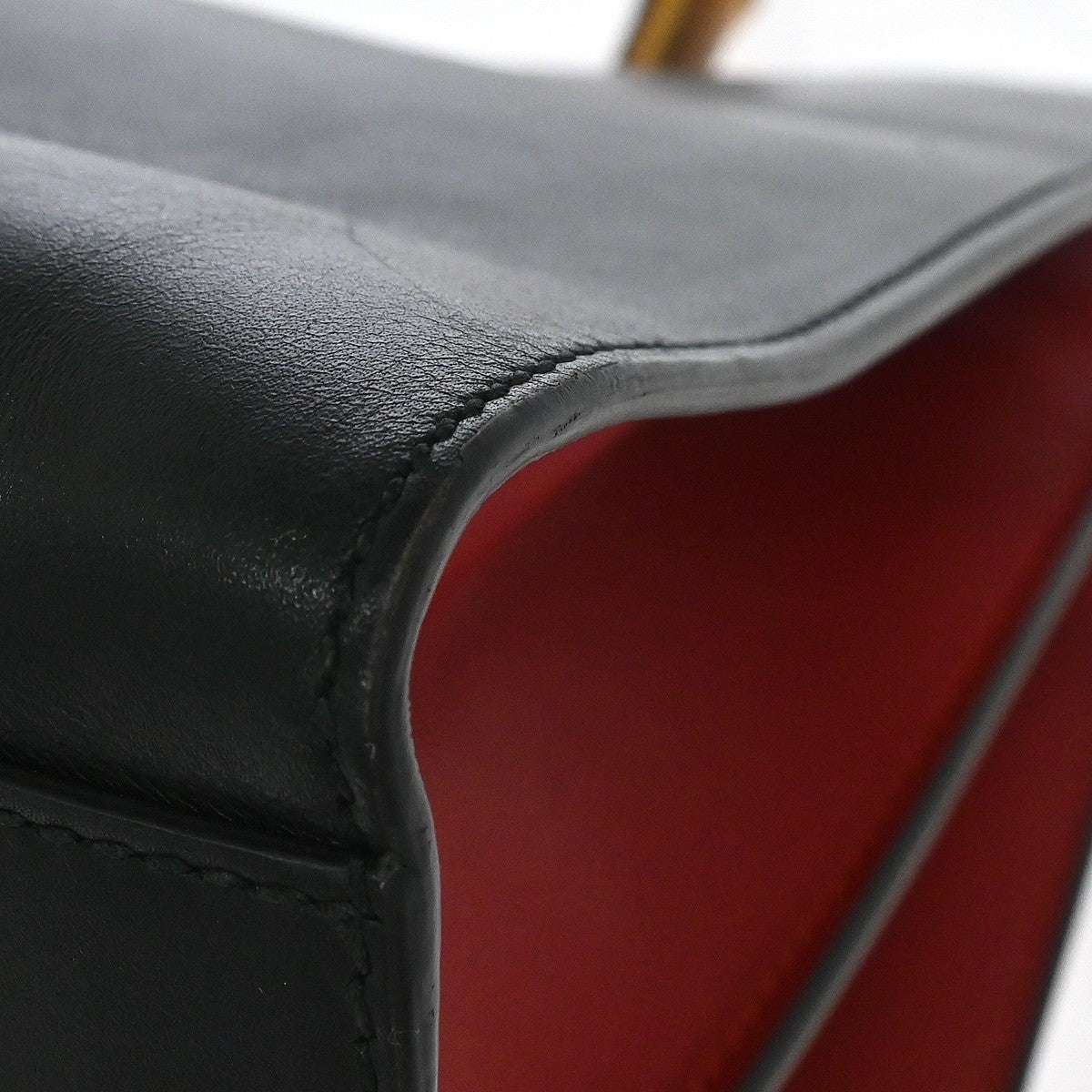 Gucci Bamboo Vintage Handbag in Black Leather