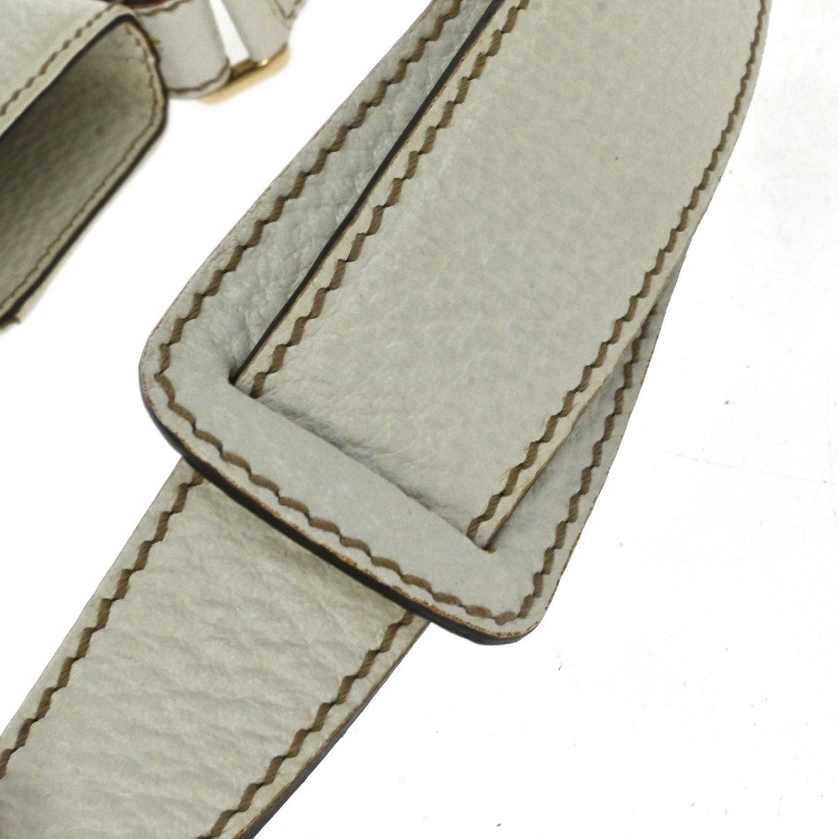 Gucci Horsebit Vintage Shoulder Bag in White Leather