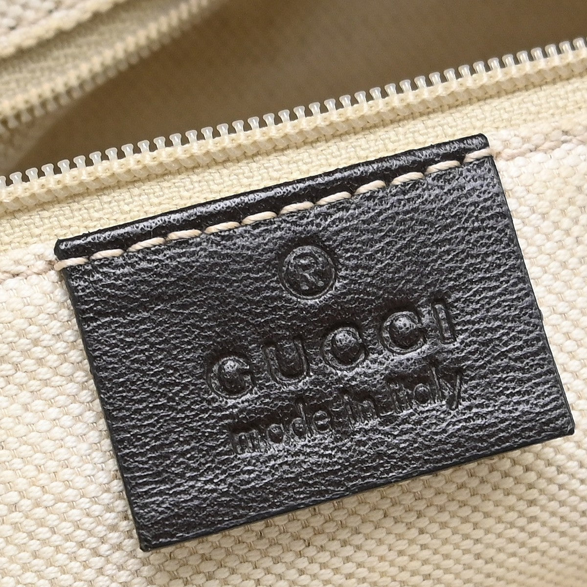 Gucci Sukey 2 in 1 Vintage 2-in-1 Handbag in Beige GG Canvas