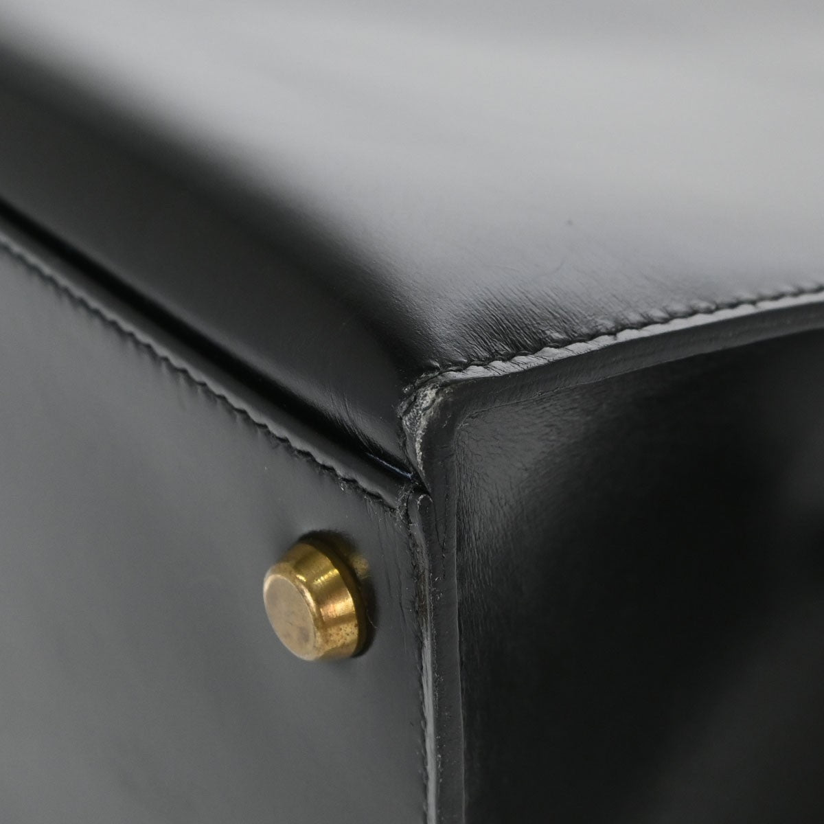 Hermès Kelly 28 Sellier Vintage Handbag in Black Box Calf Leather