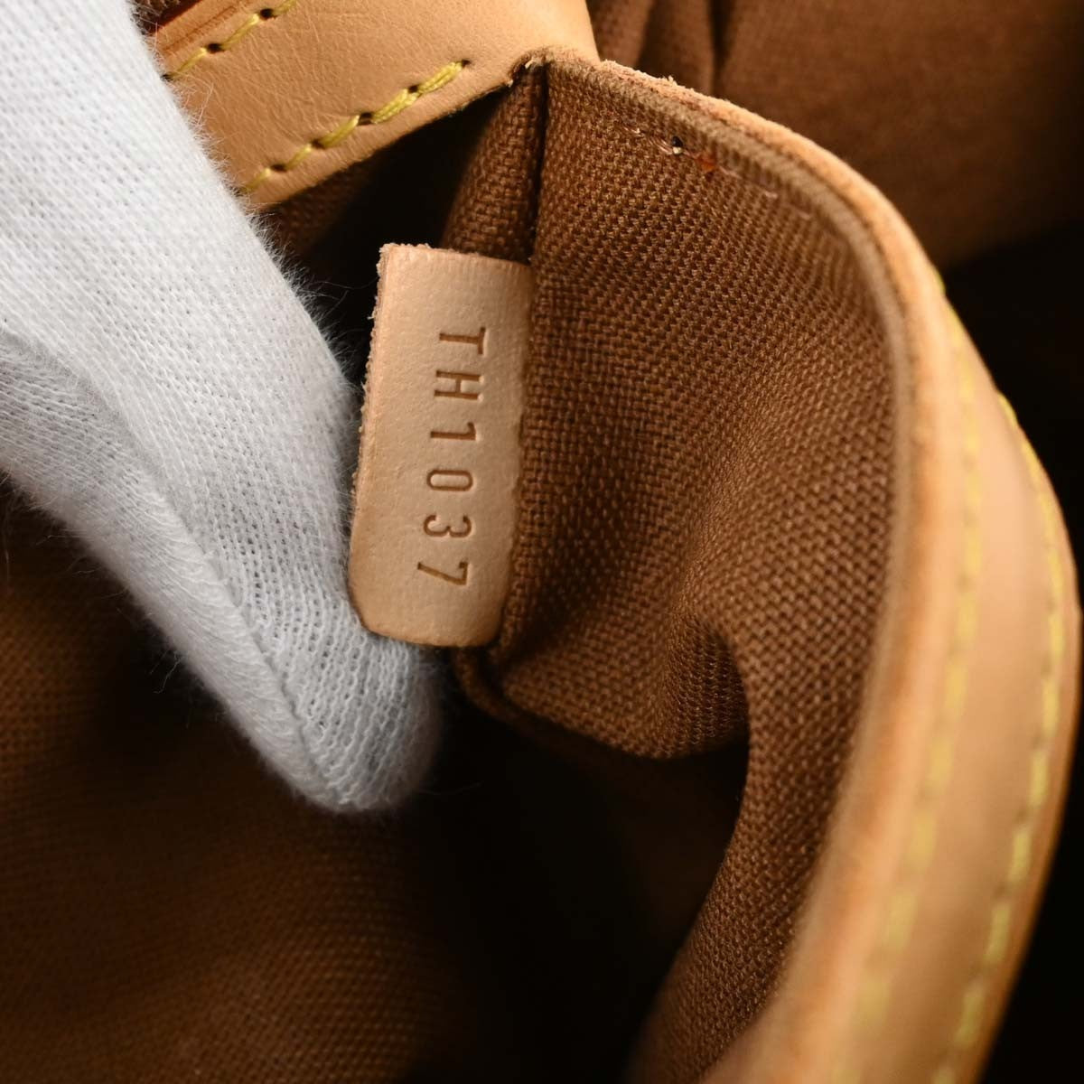 Louis Vuitton Carryall Vintage Travel Bag in Brown Monogram Canvas