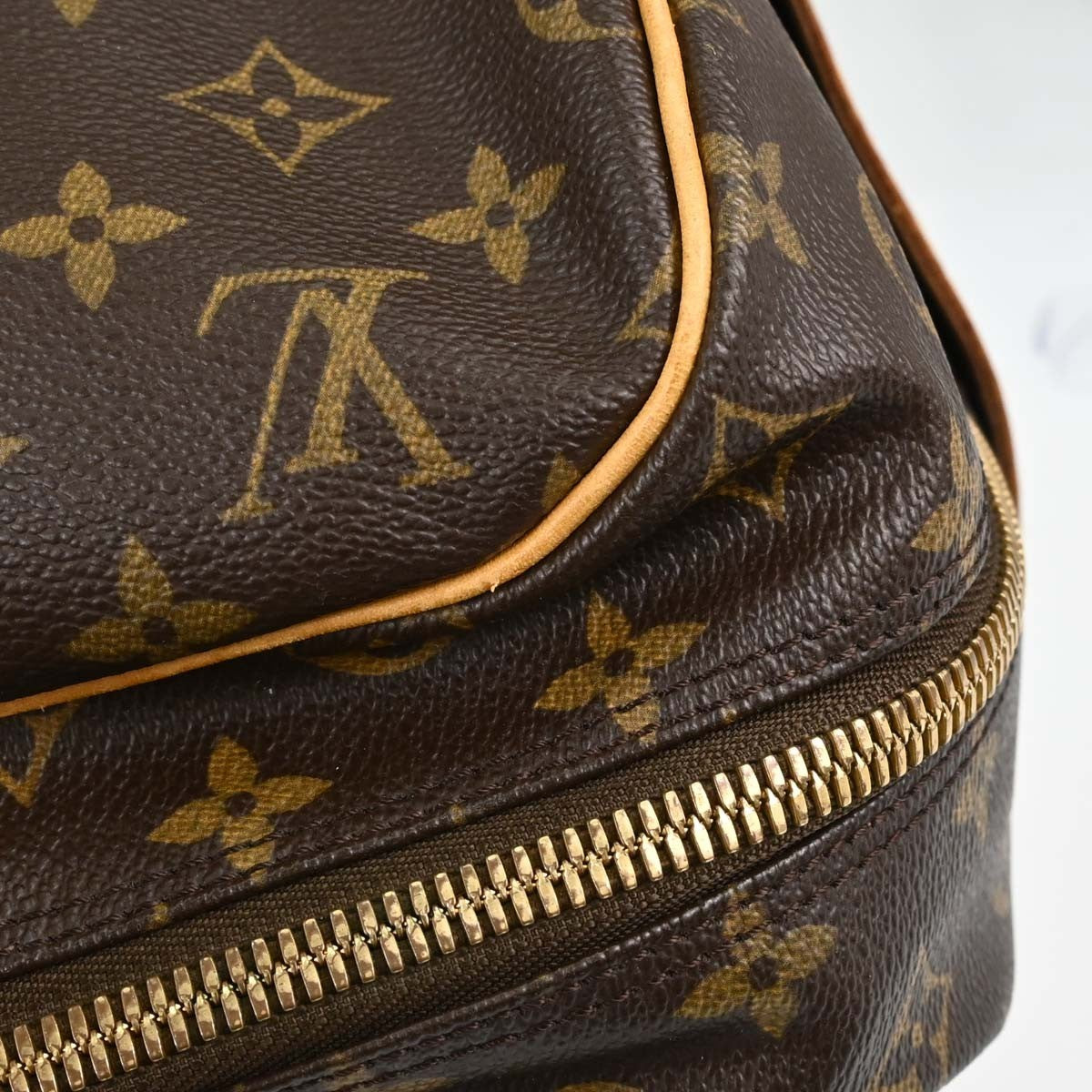 Louis Vuitton Carryall Vintage Travel Bag in Brown Monogram Canvas