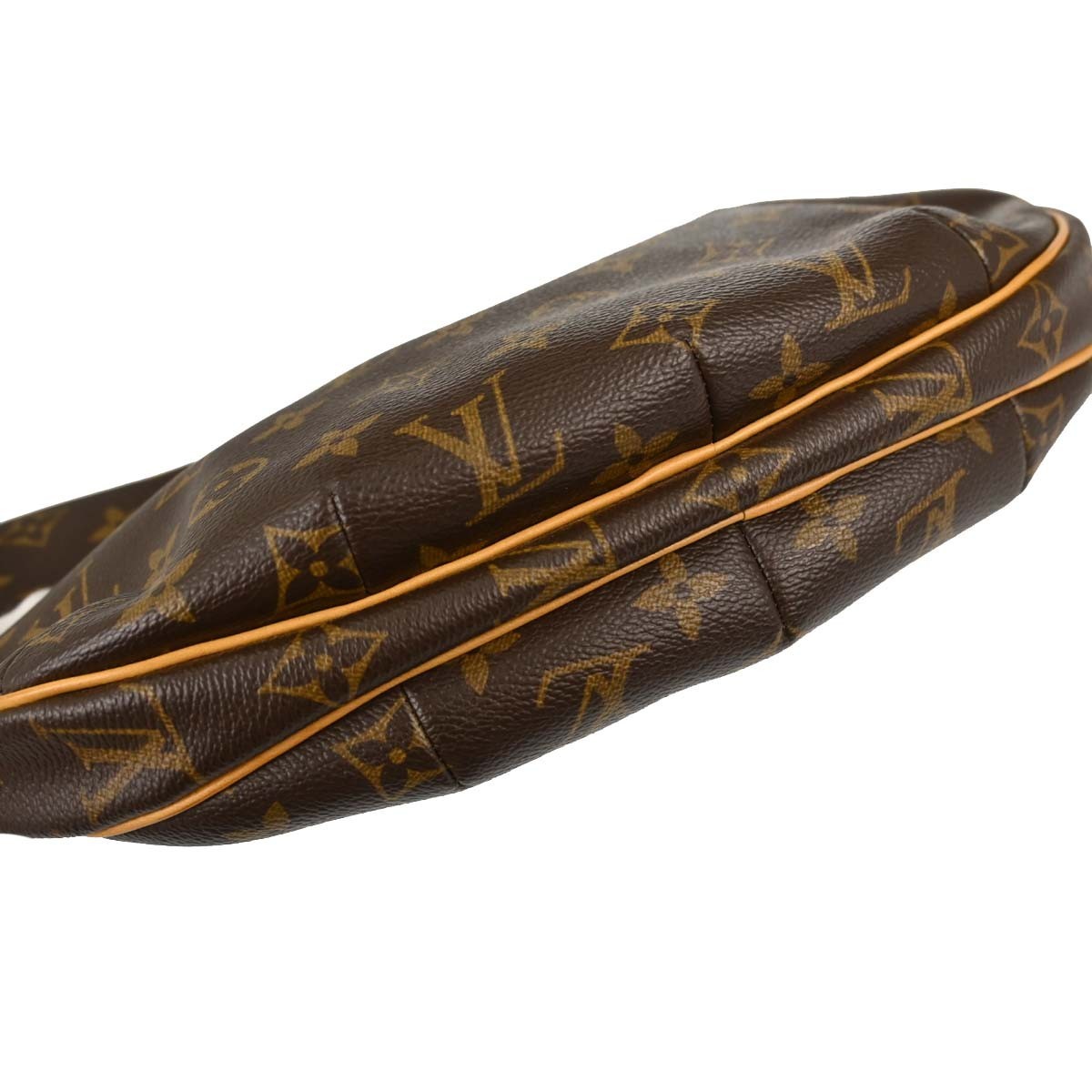 Louis Vuitton Croissant MM Vintage Handbag in Brown Monogram Canvas