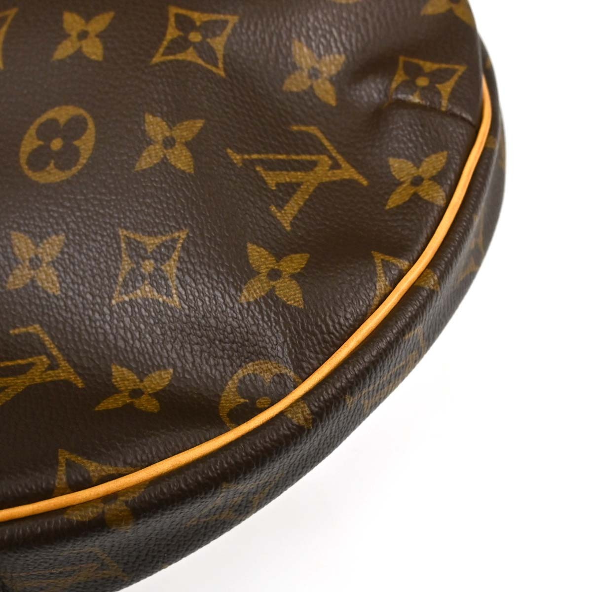Louis Vuitton Croissant MM Vintage Handbag in Brown Monogram Canvas