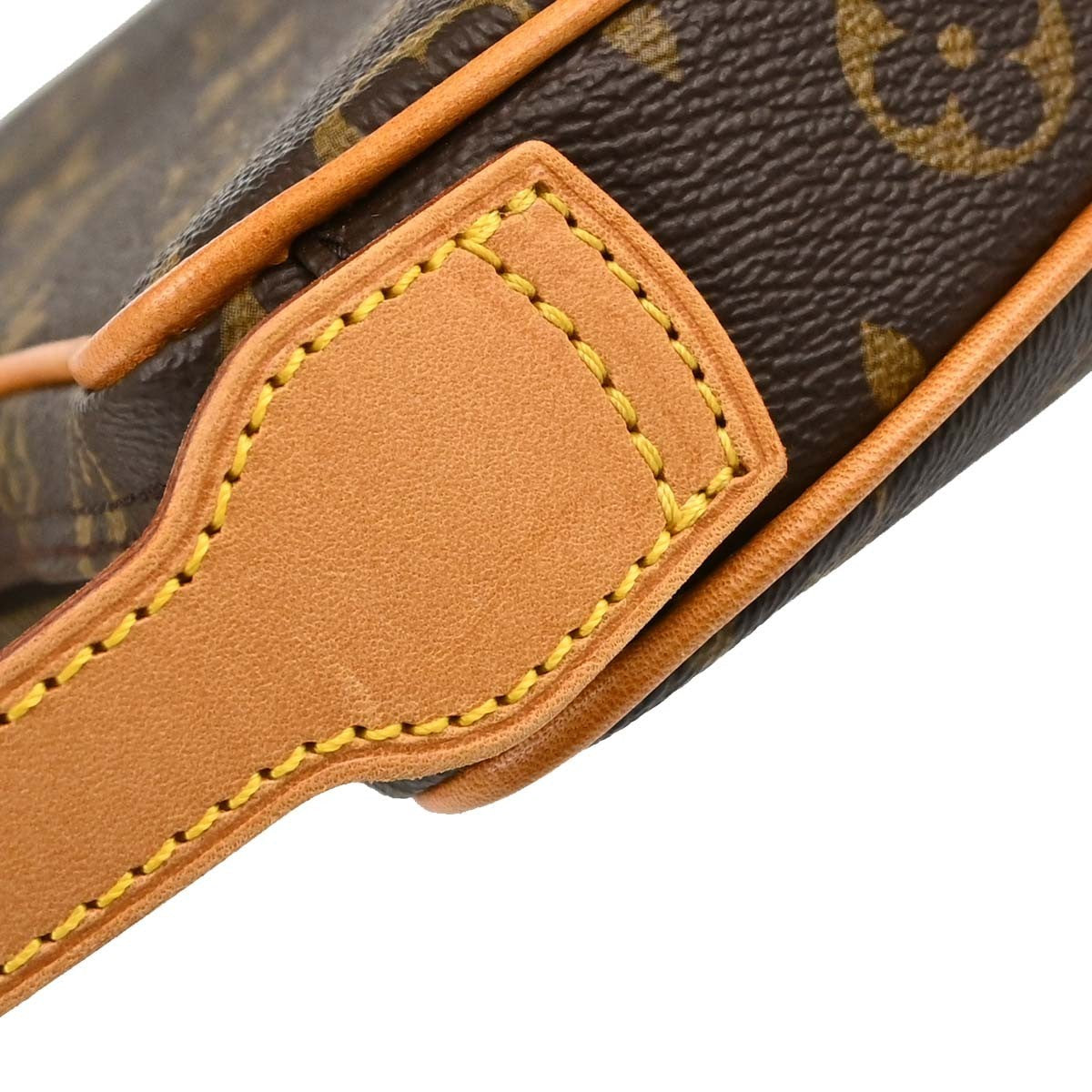 Louis Vuitton Croissant PM Vintage Shoulder Bag in Brown Monogram Canvas