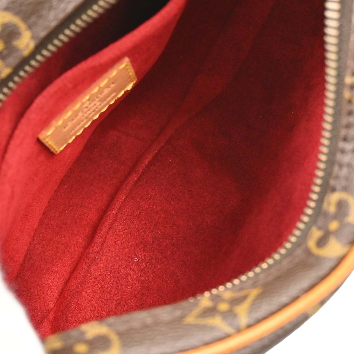Louis Vuitton Croissant PM Vintage Shoulder Bag in Brown Monogram Canvas