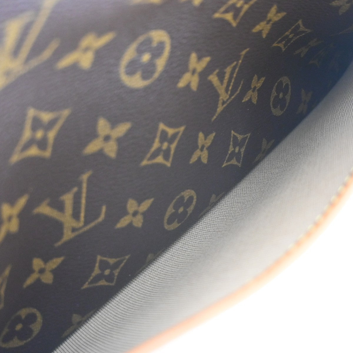 Louis Vuitton Deauville Vintage Handbag in Brown Monogram Canvas