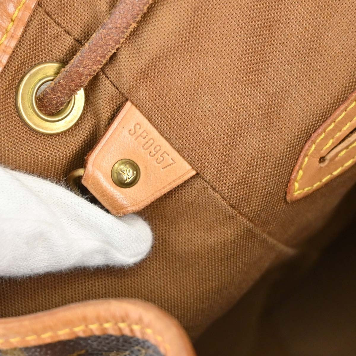Louis Vuitton Montsouris MM Vintage Backpack in Brown Monogram Canvas