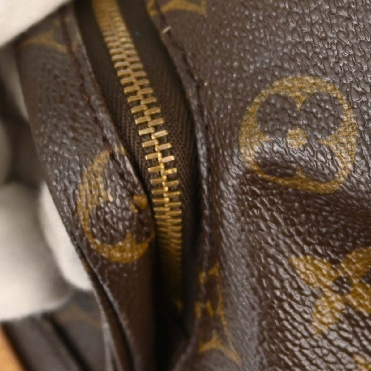 Louis Vuitton Montsouris MM Vintage Backpack in Brown Monogram Canvas