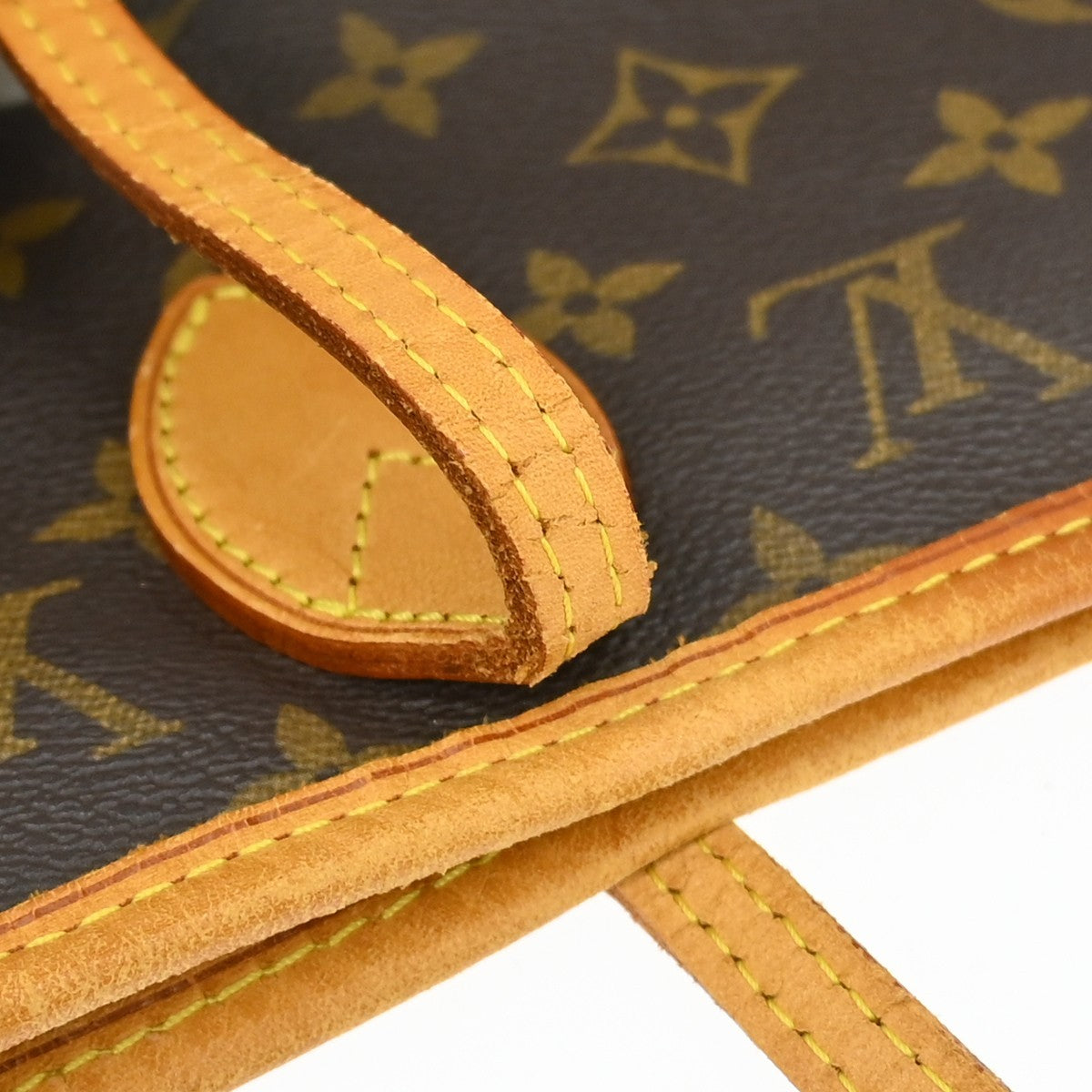 Louis Vuitton Neverfull MM Vintage Tote Bag in Brown Monogram Canvas