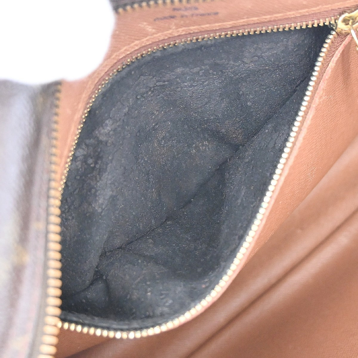 Louis Vuitton Nile Vintage Crossbody Bag in Brown Monogram Canvas