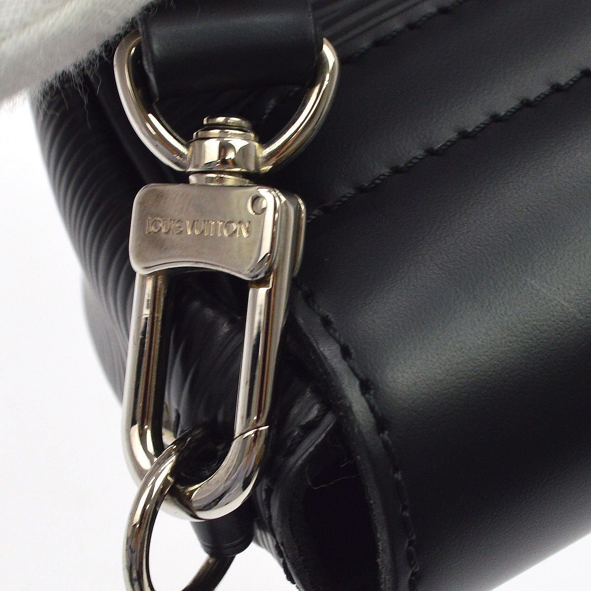 Louis Vuitton Pochette Montaigne Vintage Pochette in Black Epi Leather