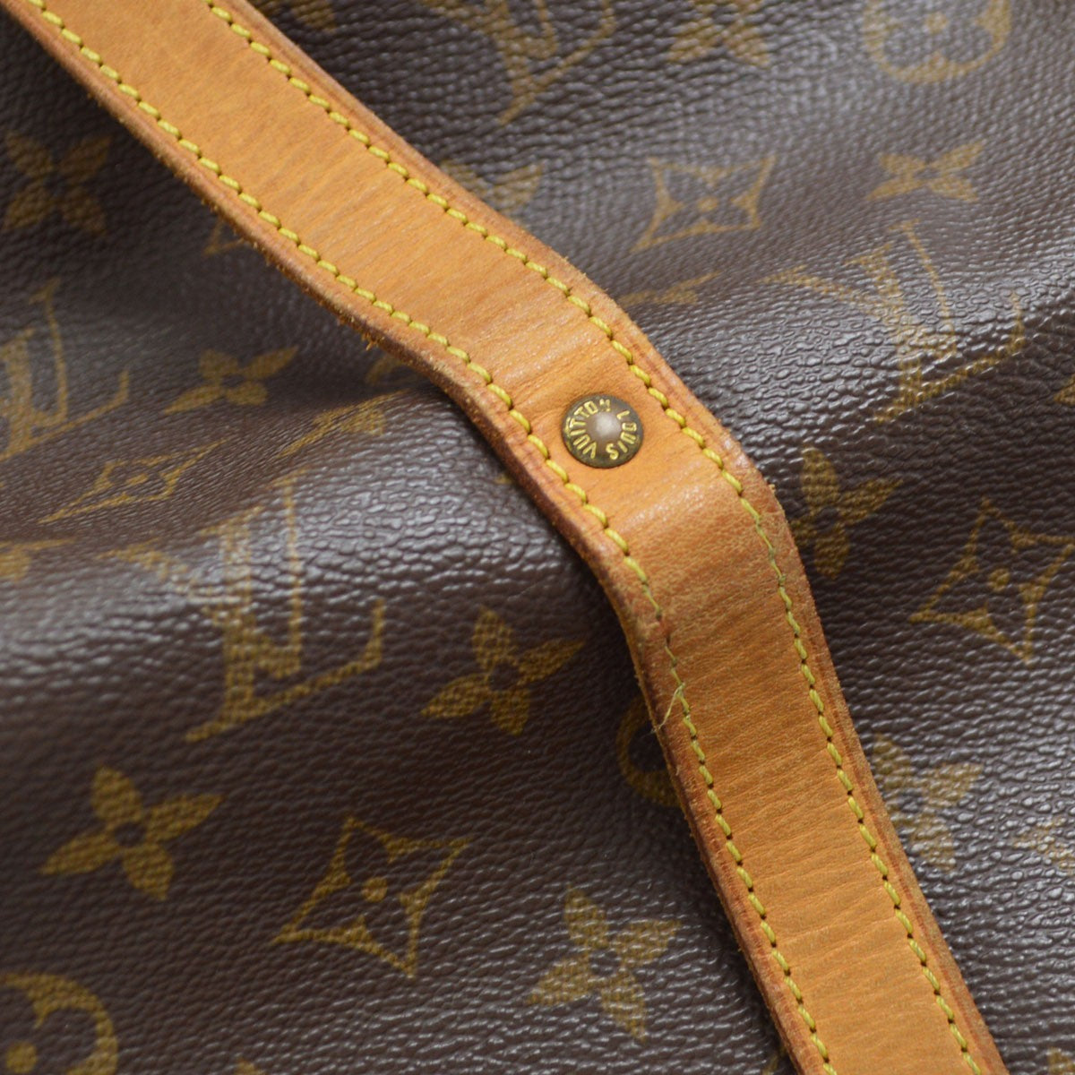 Louis Vuitton Saumur 30 Vintage Crossbody Bag in Brown Monogram Canvas