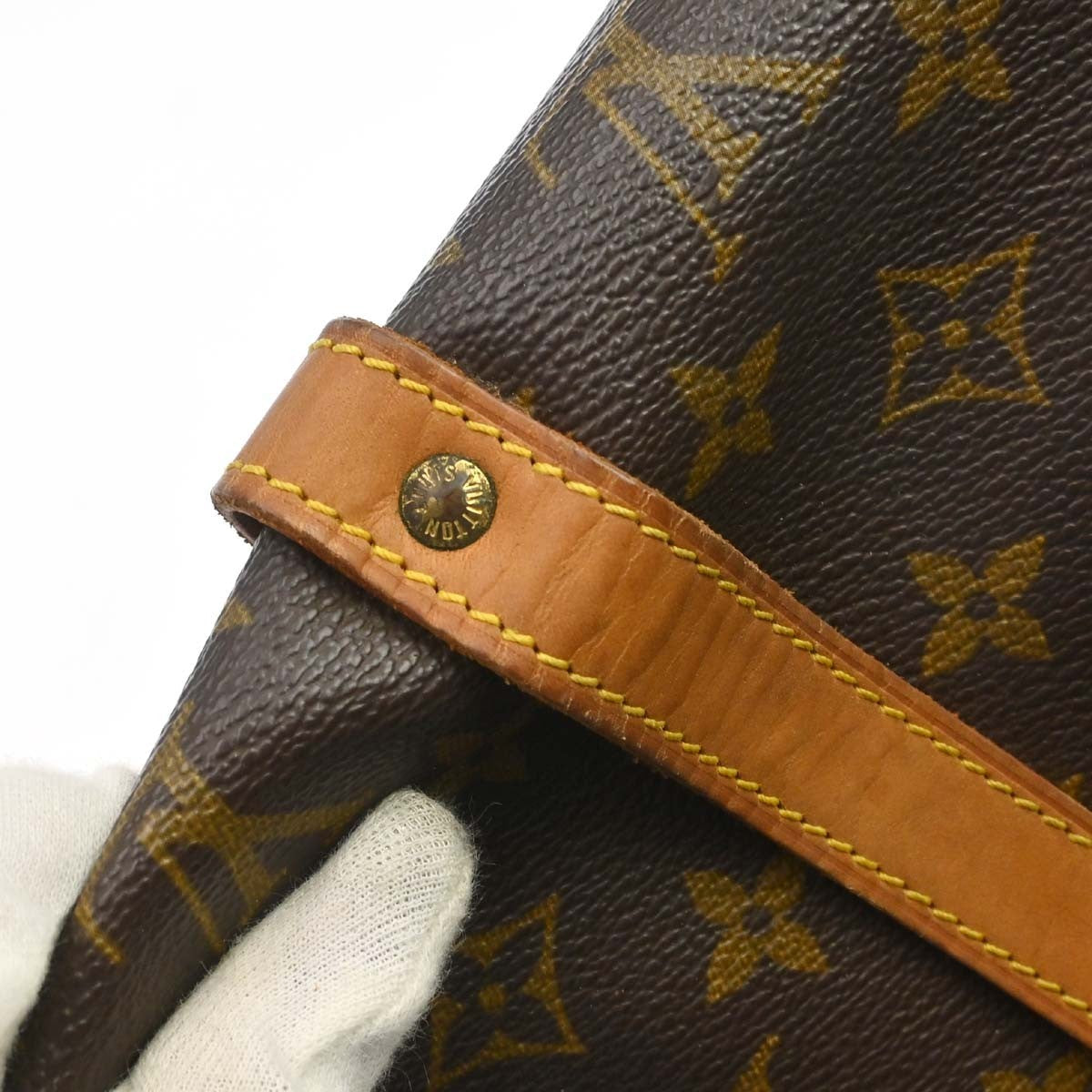Louis Vuitton Saumur 30 Vintage Crossbody Bag in Brown Monogram Canvas