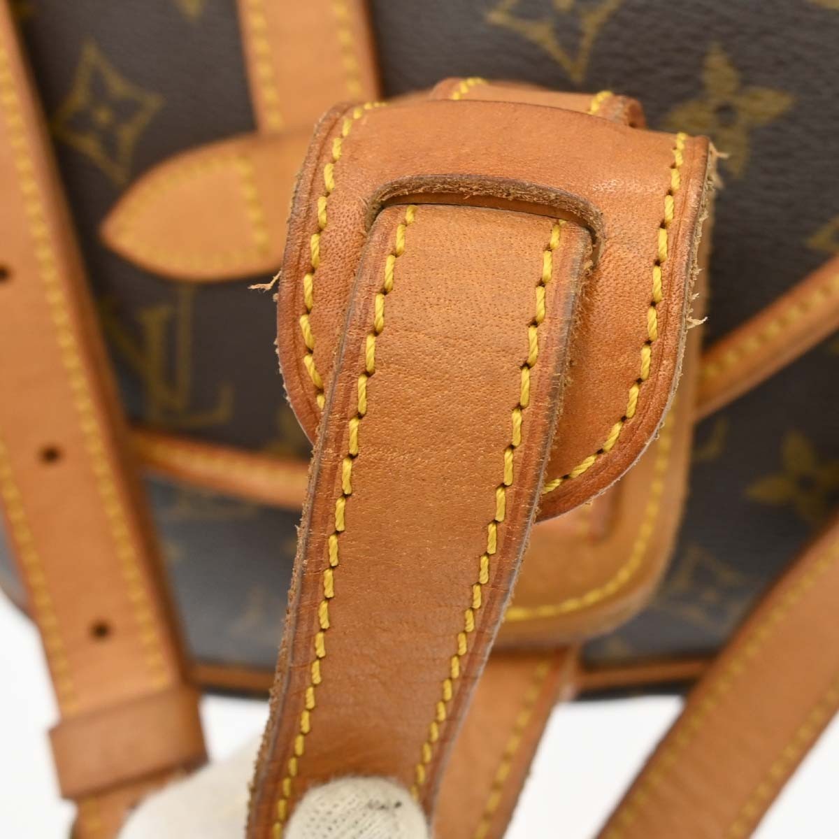 Louis Vuitton Saumur 30 Vintage Crossbody Bag in Brown Monogram Canvas