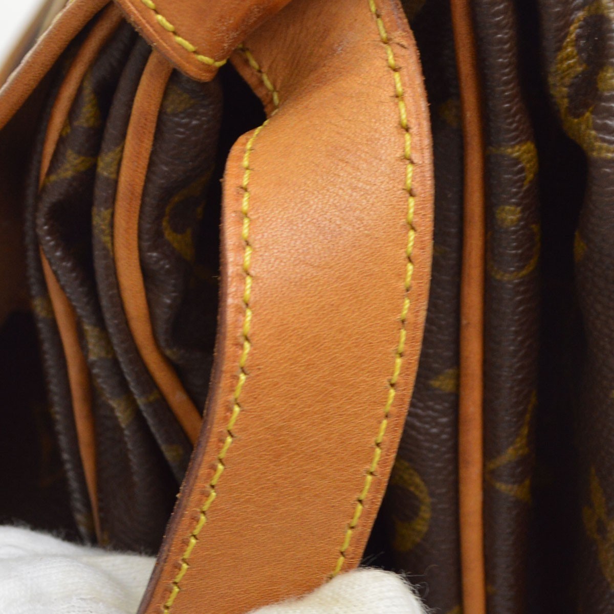 Louis Vuitton Saumur 35 Vintage Crossbody Bag in Brown Monogram Canvas