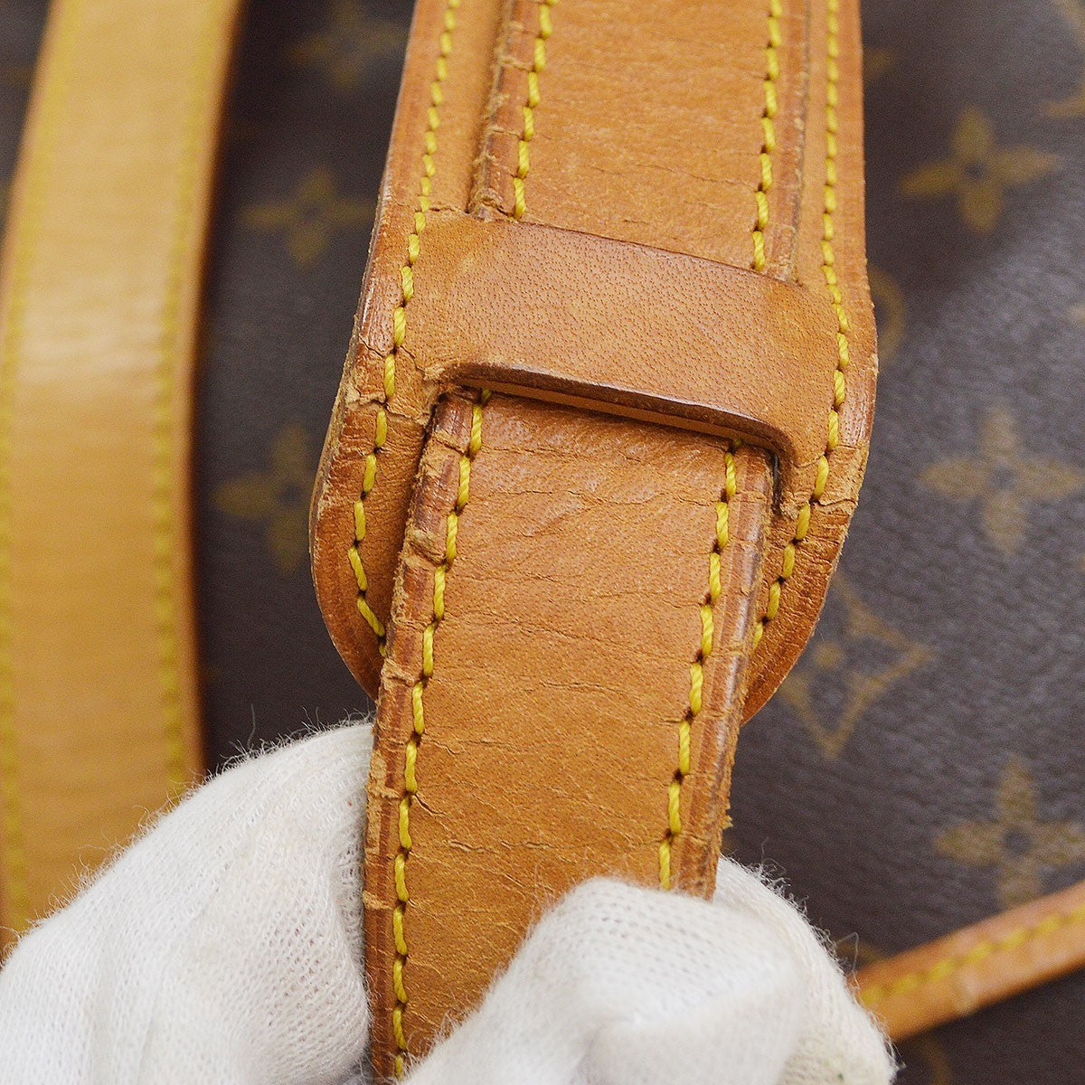 Louis Vuitton Saumur 35 Vintage Crossbody Bag in Brown Monogram Canvas