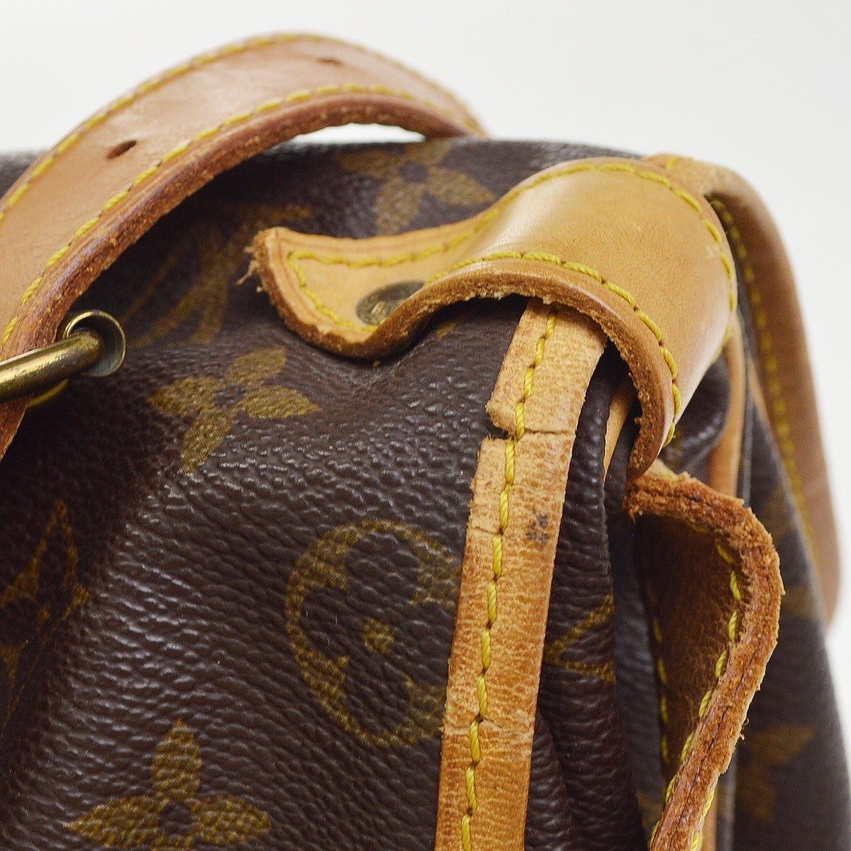 Louis Vuitton Saumur 35 Vintage Crossbody Bag in Brown Monogram Canvas