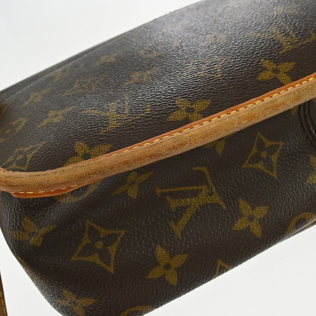 Louis Vuitton Sologne Vintage Crossbody Bag in Brown Monogram Canvas
