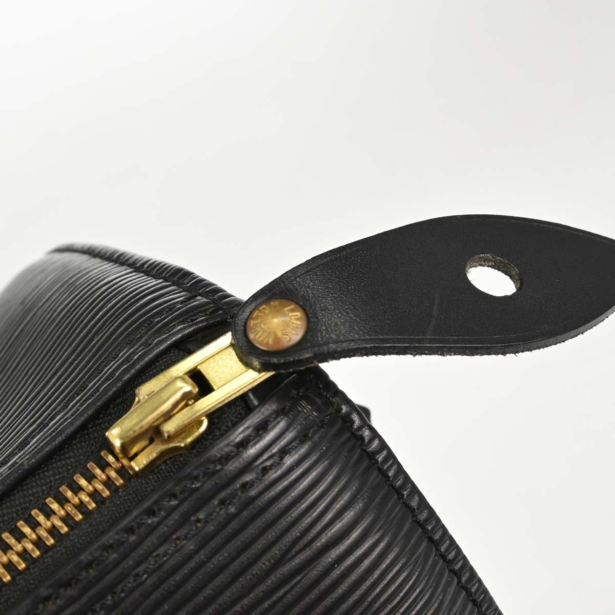 Louis Vuitton Speedy 25 Vintage Handbag in Black Epi Leather