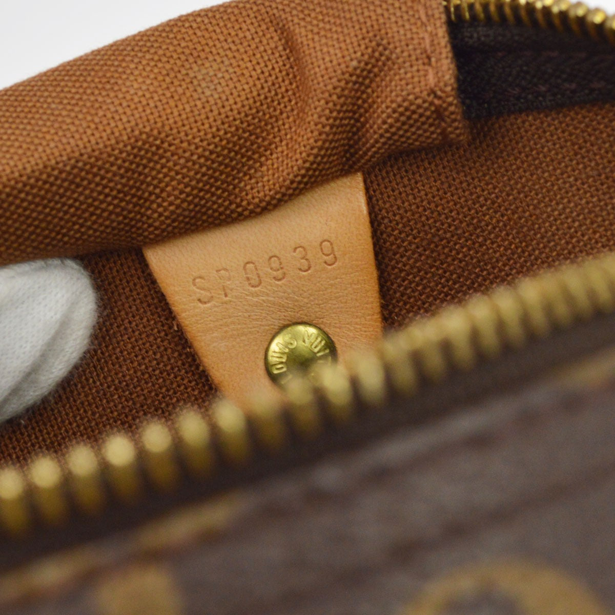 Louis Vuitton Speedy 30 Vintage Handbag in Brown Monogram Canvas