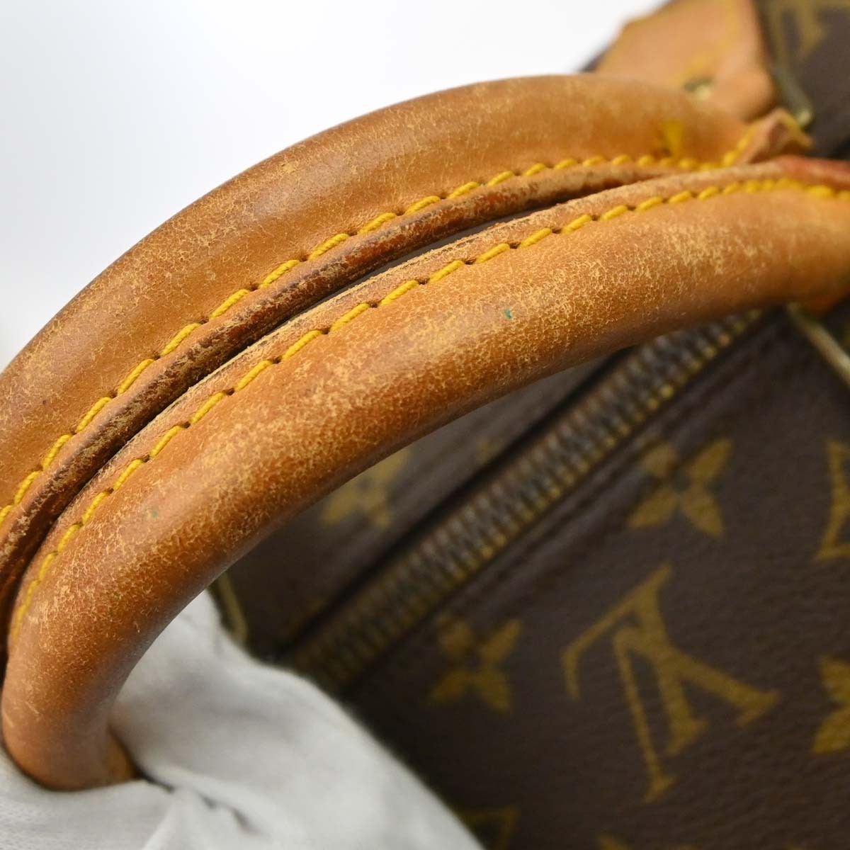 Louis Vuitton Speedy 40 Vintage Handbag in Brown Monogram Canvas