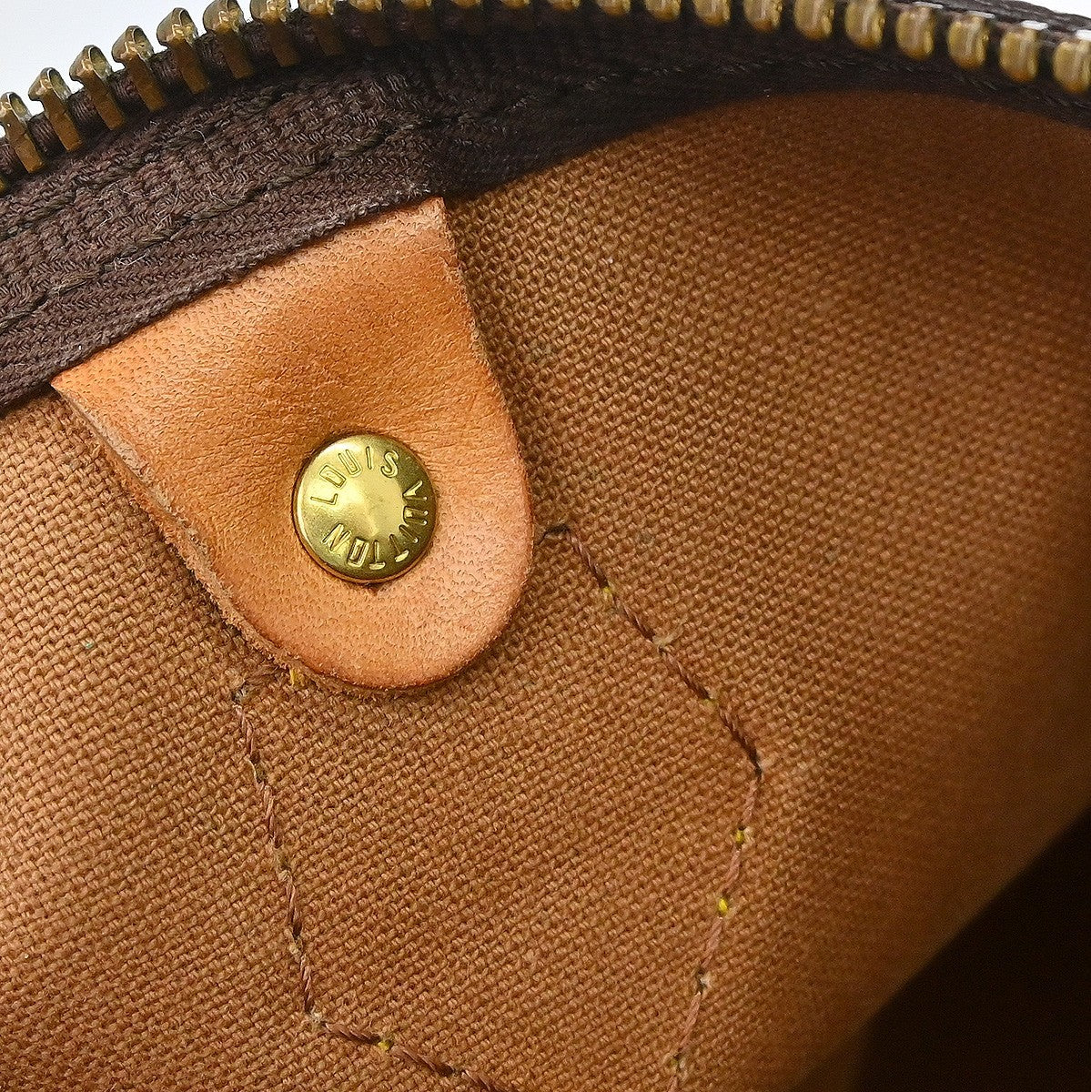 Louis Vuitton Speedy 40 Vintage Handbag in Brown Monogram Canvas
