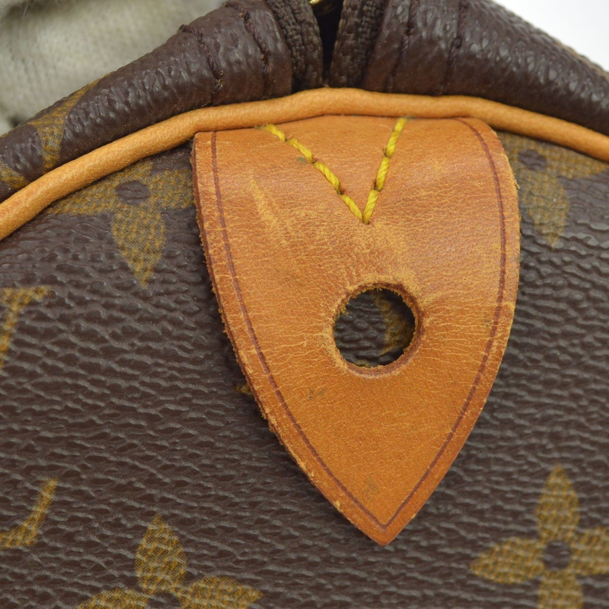 Louis Vuitton Speedy 40 Vintage Handbag in Brown Monogram Canvas