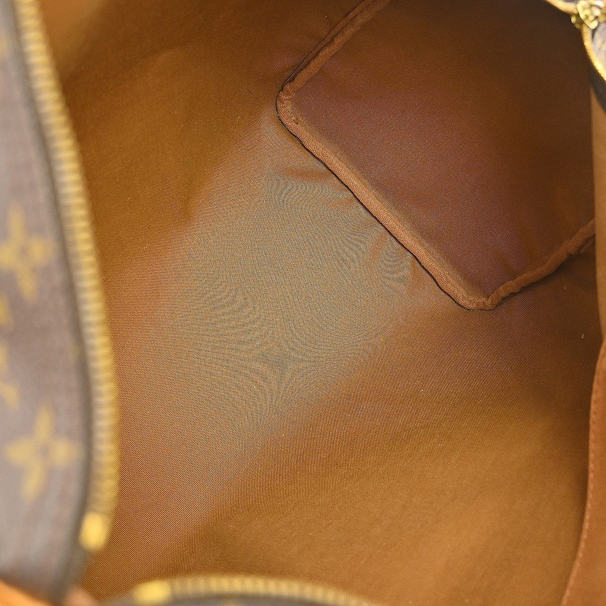Louis Vuitton Speedy 40 Vintage Handbag in Brown Monogram Canvas
