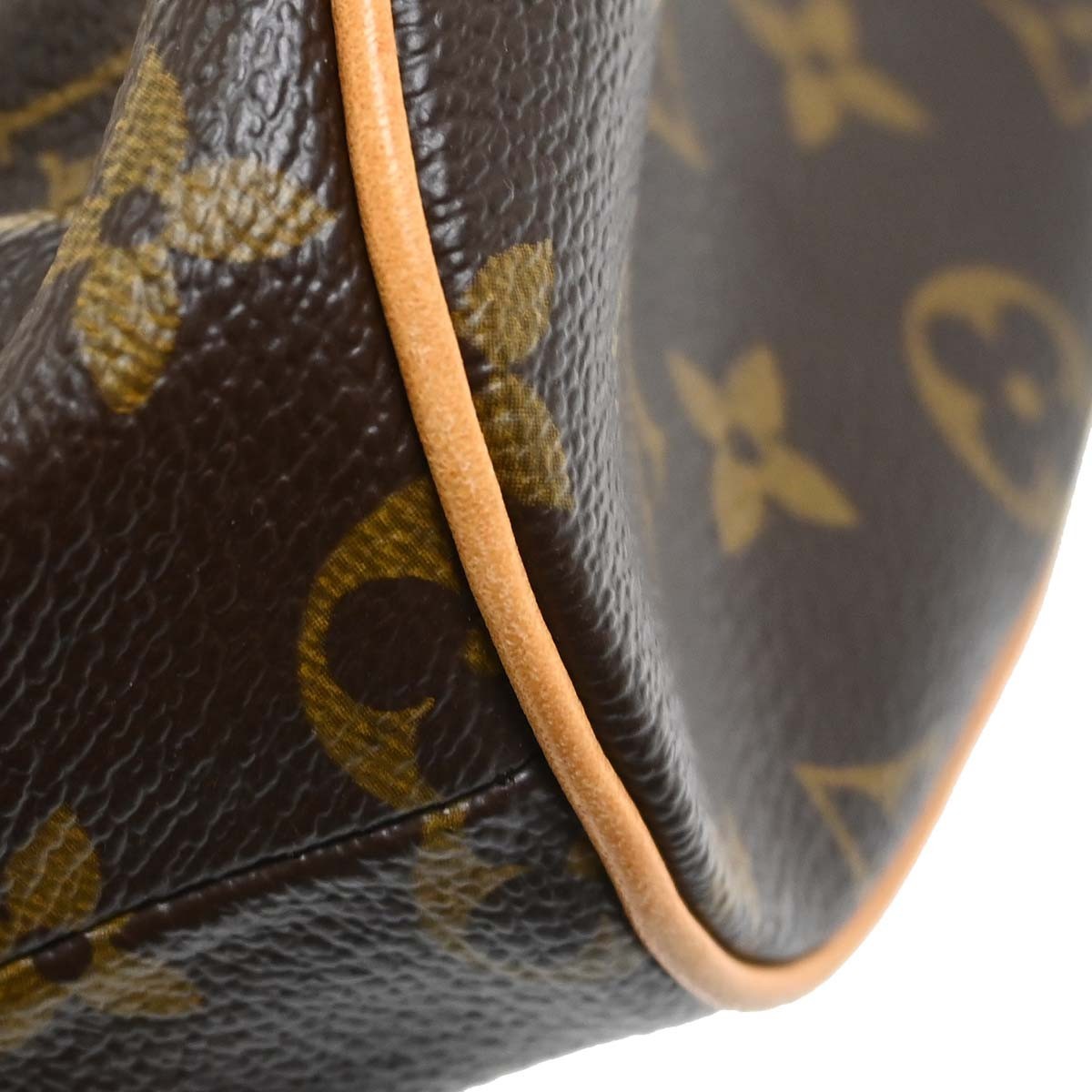 Louis Vuitton Theda PM Vintage Handbag in Brown Monogram Canvas